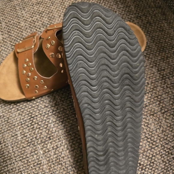 Size 9 Yoki Womens Brown Studded Slip In Slide Style Sandals worn Once - Picture 4 of 5